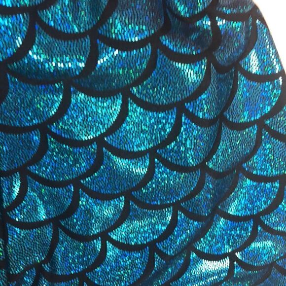 NWT OH MY BOD Blue mermaid shimmer Capri leggging - Picture 6 of 7